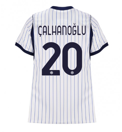 Inter Milan Hakan Calhanoglu #20 Venkovní Dres pro Dámské 2026-27 Krátký Rukáv Inter Milan Hakan Calhanoglu #20 Venkovní Dres pro Dámské 2026-27 Krátký Rukáv